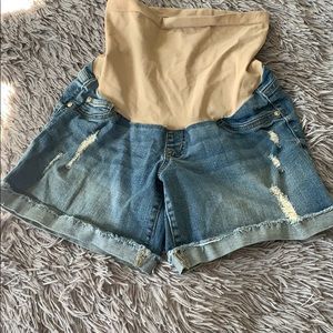 Maternity shorts